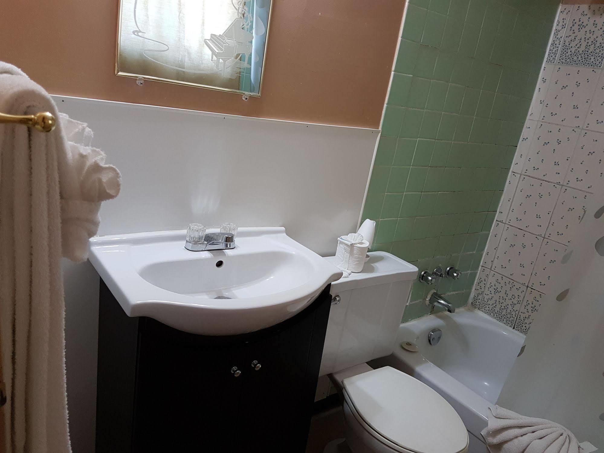 ميناء كولبورن Capri Motel المظهر الخارجي الصورة